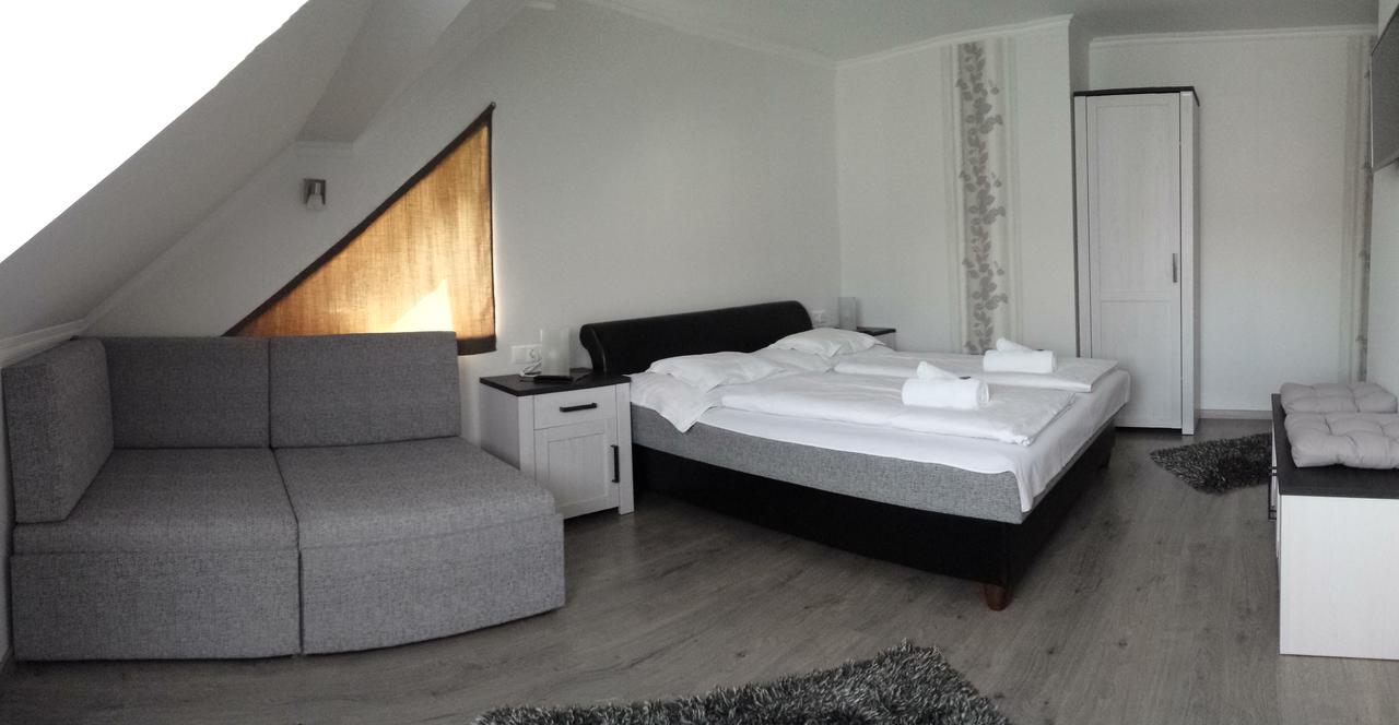 Szabo Vendeghaz Hotel Villány Buitenkant foto